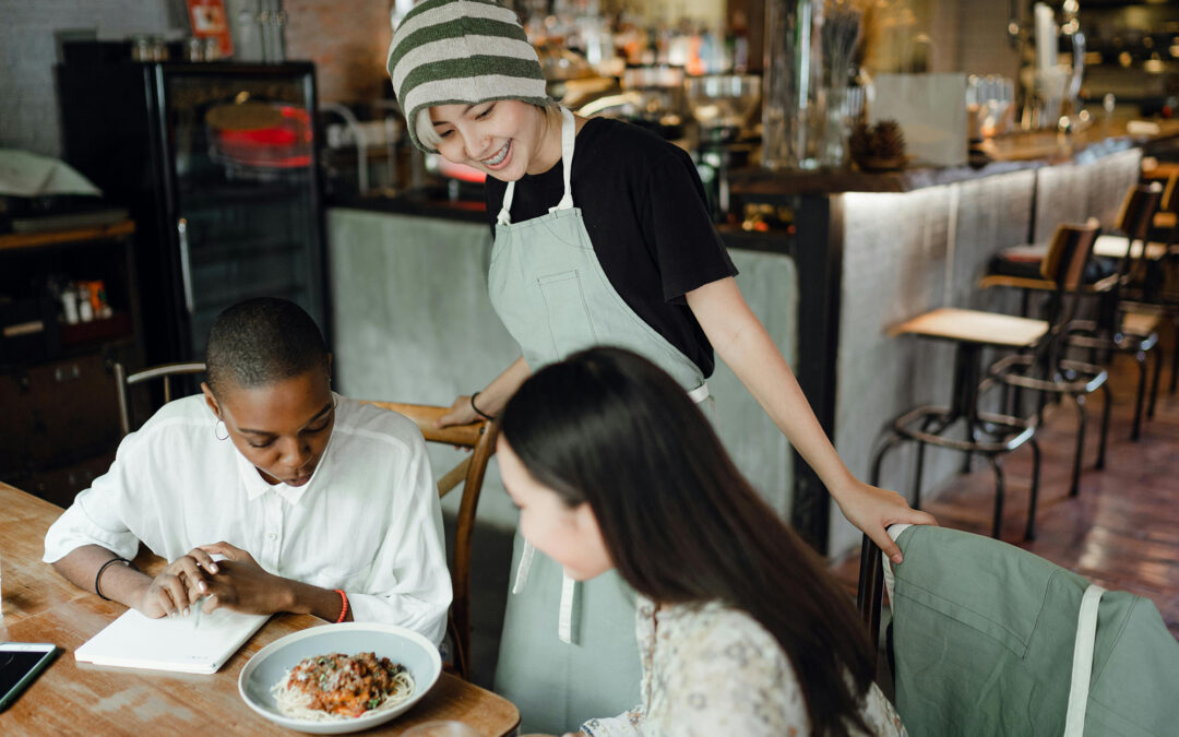 5 Key Strategies to Improve Customer Experience in F&B